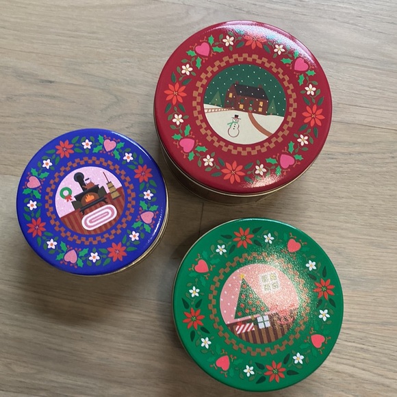 Set of 3 Nesting Holiday Tins - Picture 1 of 11